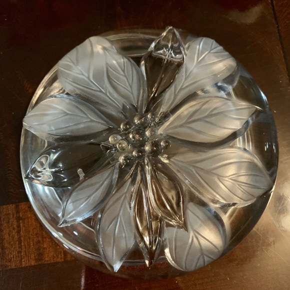 Savoir Vivre Japan Key Glass 5" Dish bowl,Floral Trinket Dish - Picture 6 of 6